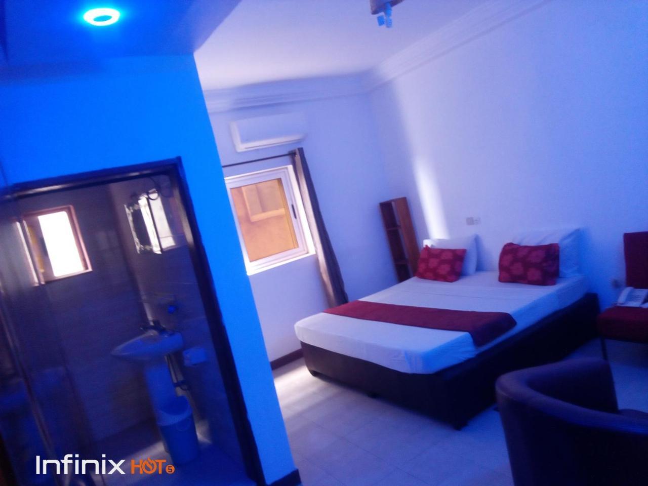Senateur Hotel Agontinkon โกโตนู ภายนอก รูปภาพ