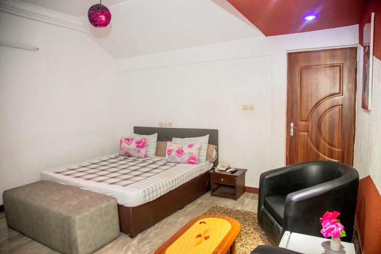 Senateur Hotel Agontinkon โกโตนู ภายนอก รูปภาพ